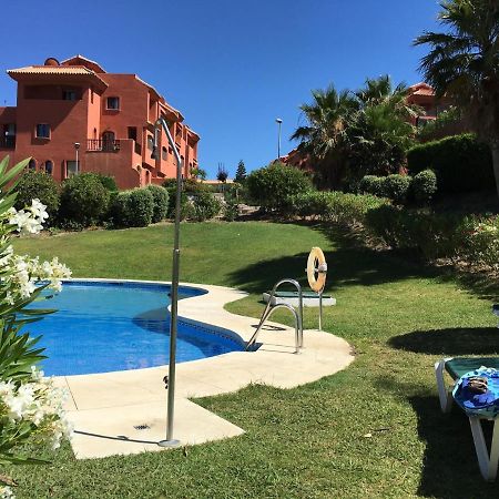 Luxury 2-Bedrooms & Bathrooms Estepona Apartment Exterior photo