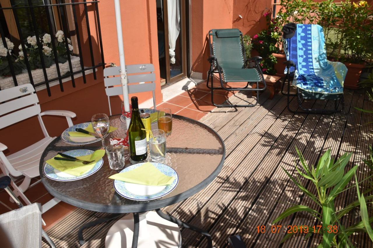 Luxury 2-Bedrooms & Bathrooms Estepona Apartment Exterior photo